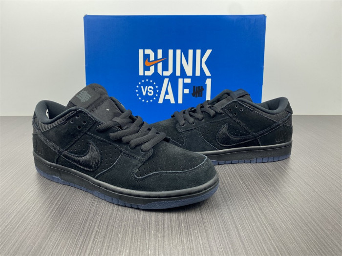 undefeated x dunk low 