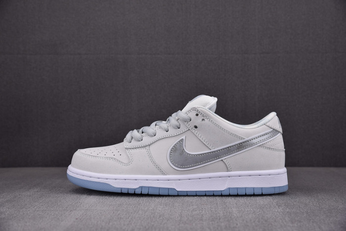 nike sb dunk low white lobster