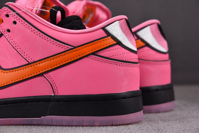 the powerpuff girls x nike sb dunk low blossom