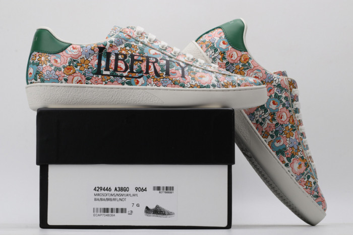 G*u*i sneaker g1000024