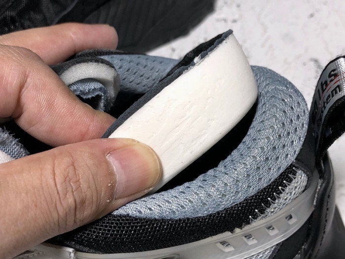 fw c/o odsy-1000 sneaker ow-40002