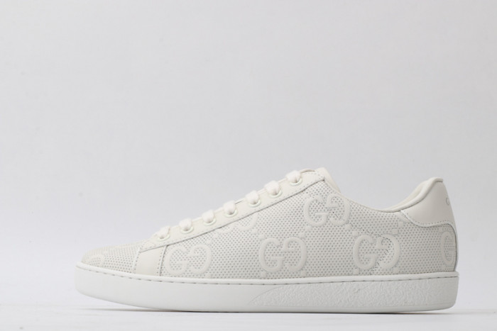 G*u*i sneaker g1000023