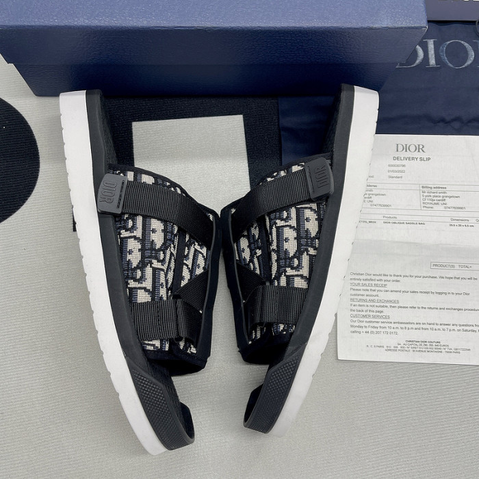 D*or alpha sandal